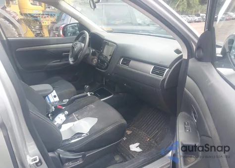 2018 Mitsubishi Outlander Es z USA, uszkodzony, nr VIN JA4AZ3A38JZ057722